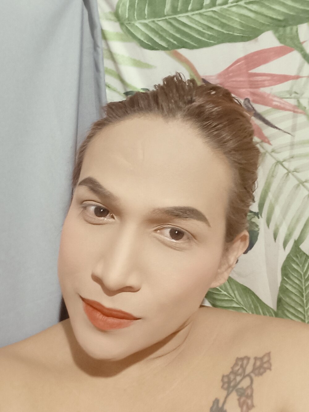 ur_asian_hotcum69 Chatroom