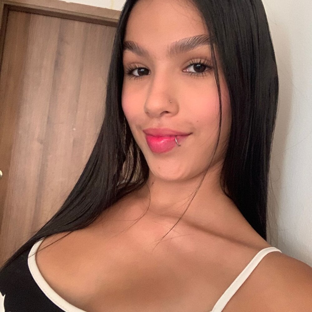 valeria-duarte Chatroom