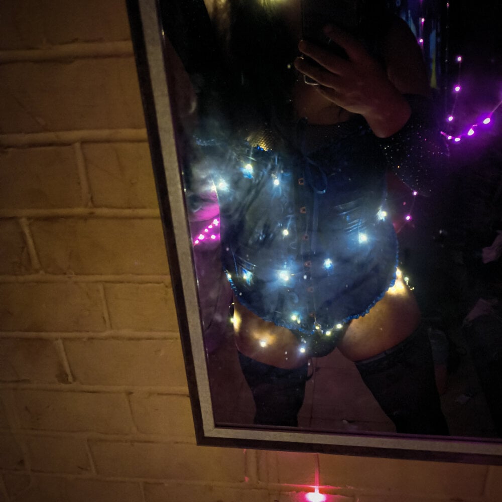 vannesa_vladivo Chatroom