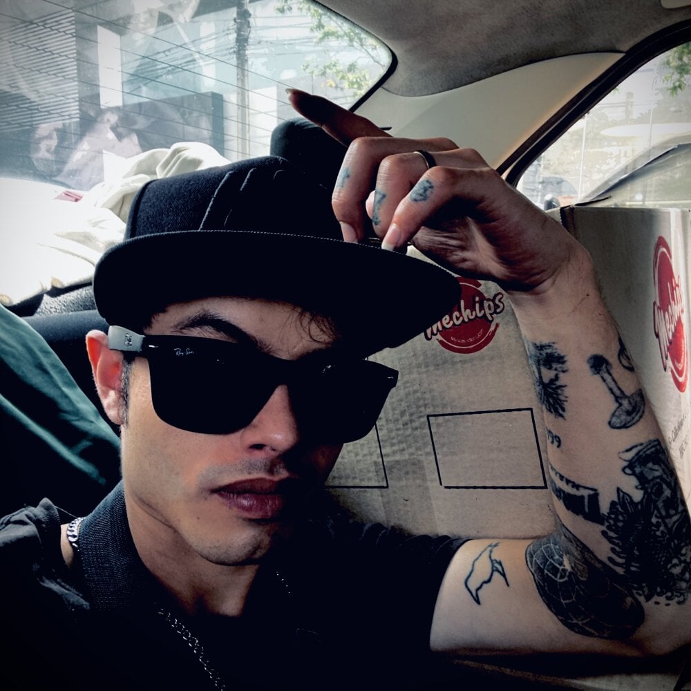 wild_duo777 Chatroom