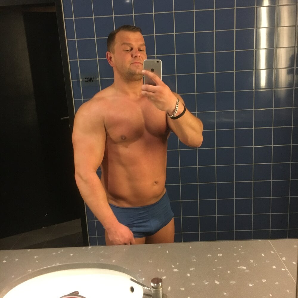 xxMarcusxx0 Chatroom