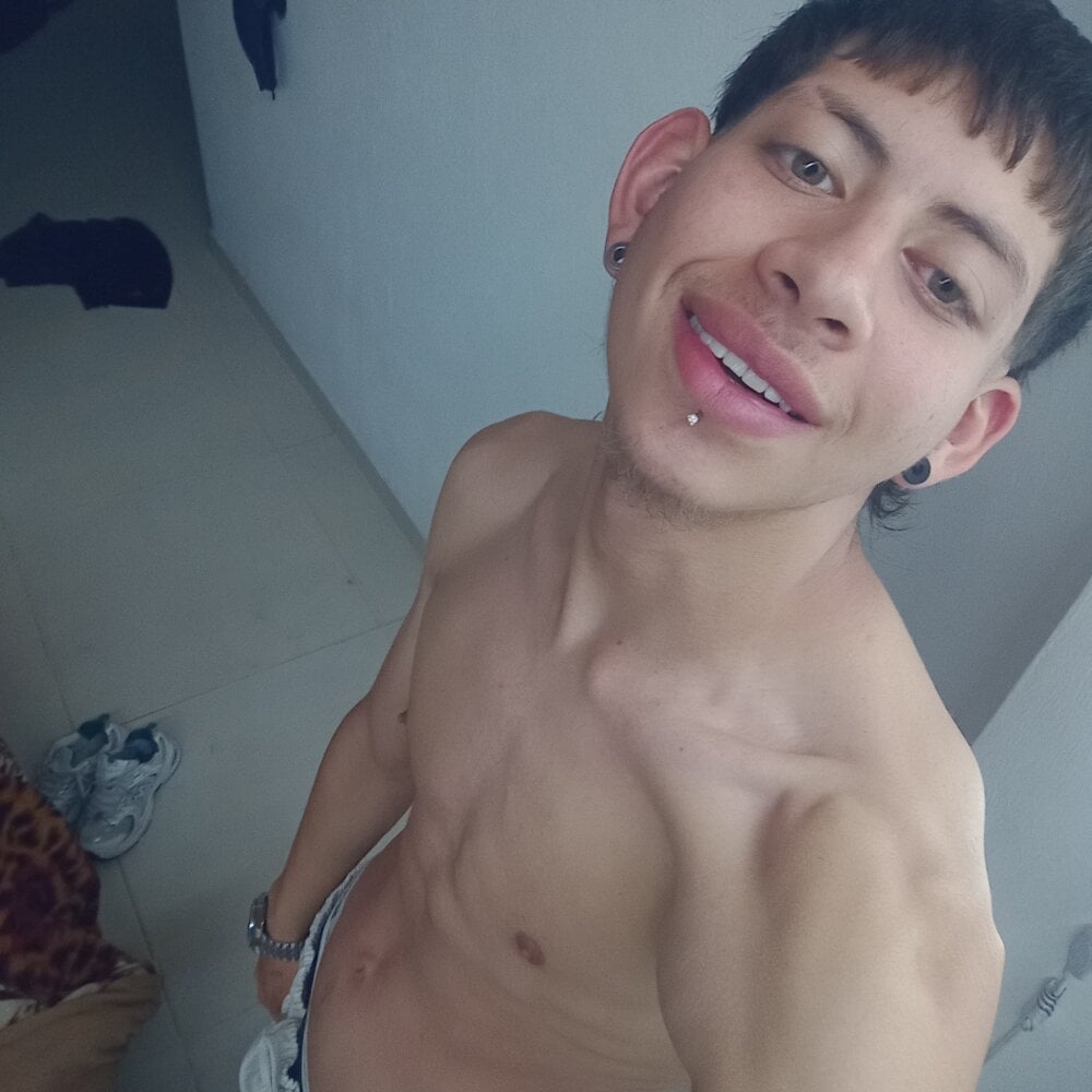 yefersonsijajaj Chatroom