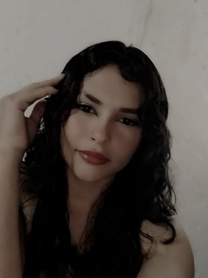 yiyisandoval Chatroom