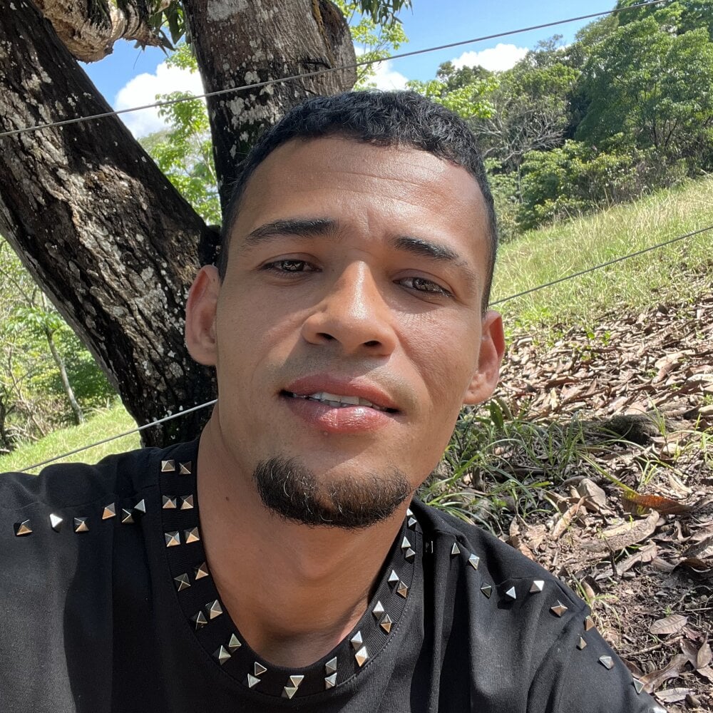 yonnatanxxx Chatroom