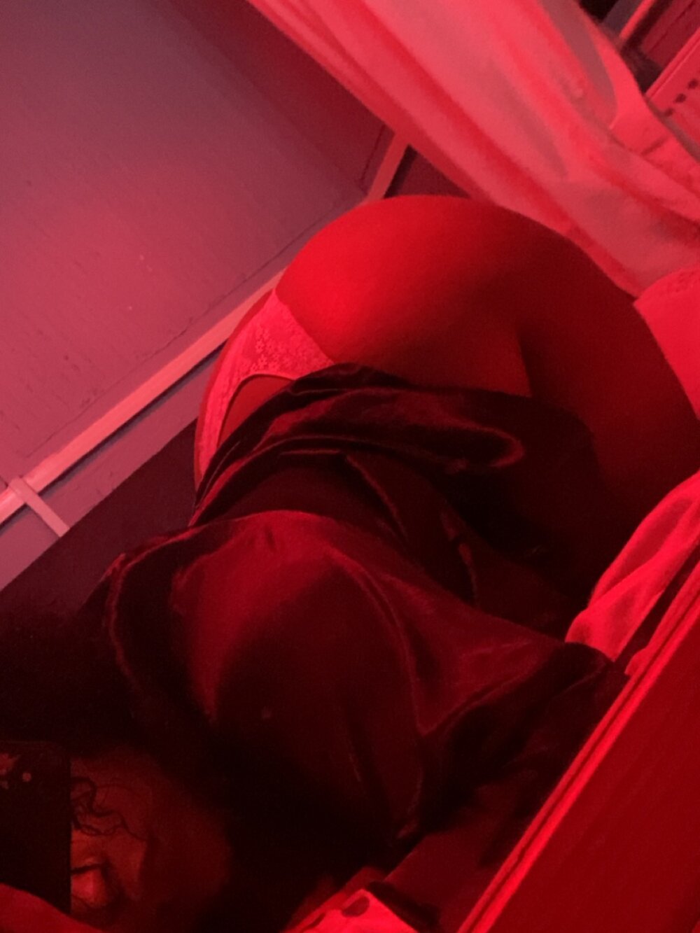 yourfavlightskinn Chatroom