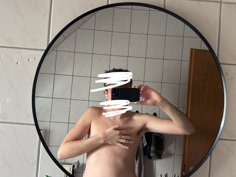 yourlittleboy123 Chatroom